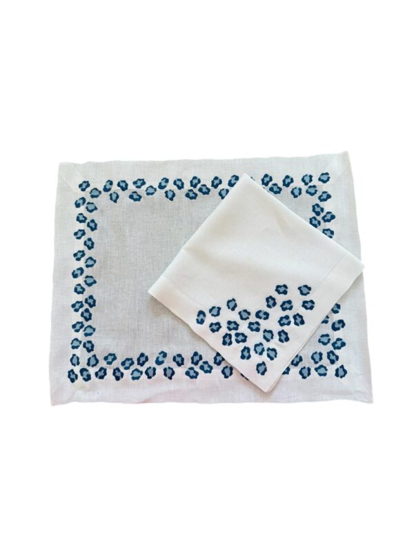 Kit com Um Jogo Americano e um Guardanapo Felina Azul